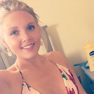 Meet your Posher, Madeline